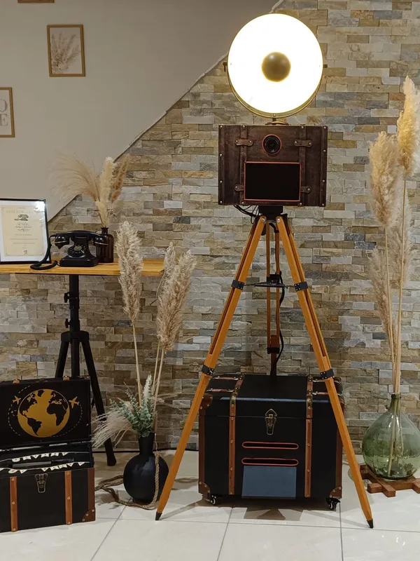 Modèle 5 — La voyageuse